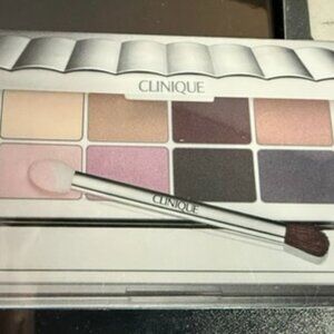 NEW IN BOX CLINIQUE ALL ABOUT SHADOWS 8 PAN EYESHADOW PALETTE